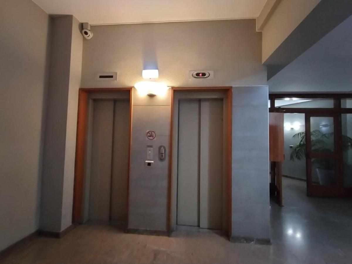 Apartamenticos Plaza Del Pilar III 萨拉戈萨 外观 照片