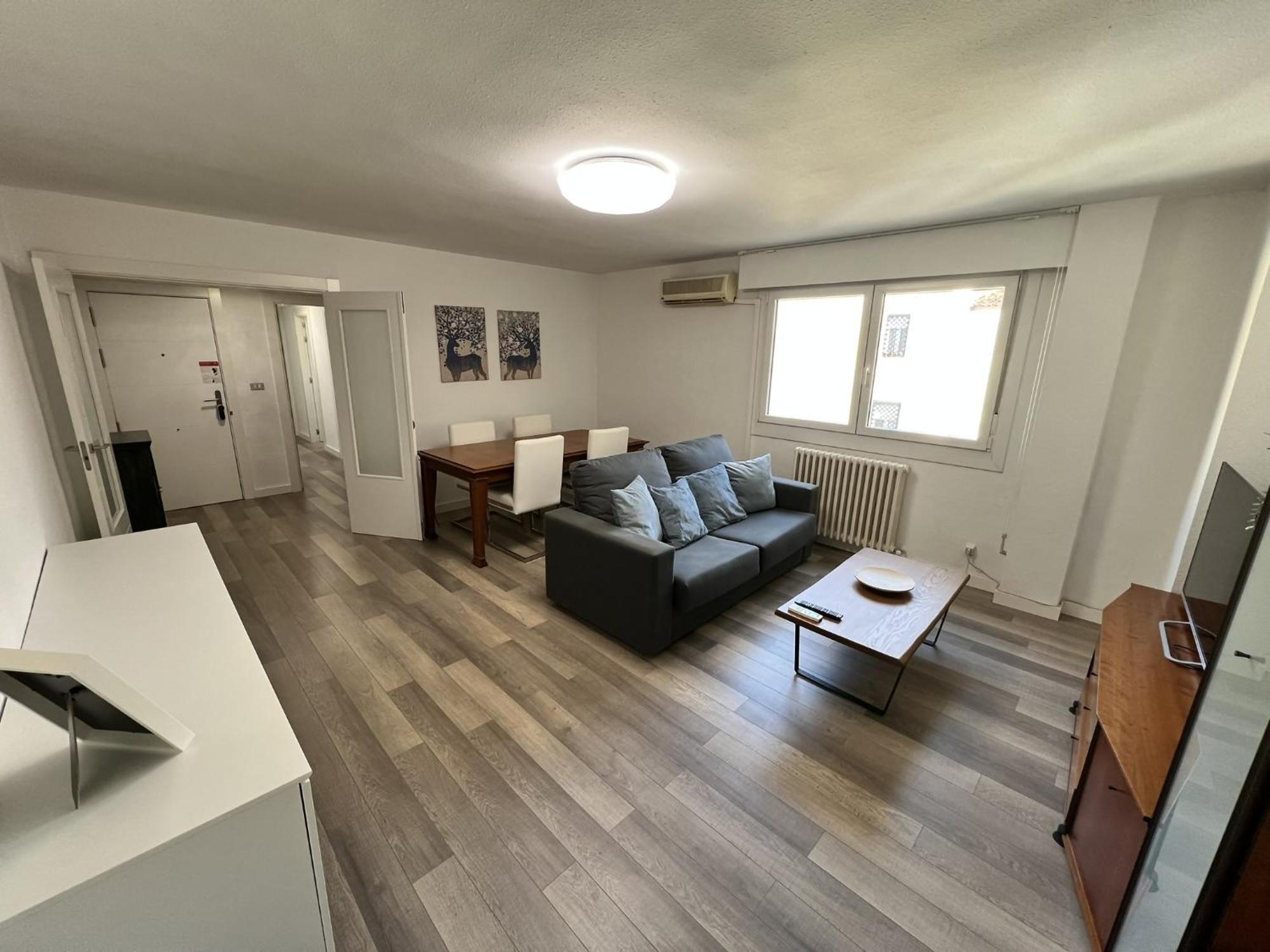 Apartamenticos Plaza Del Pilar III 萨拉戈萨 外观 照片
